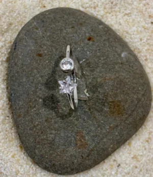 Round Diamond-Stoned Ring for Round Diamond-Stoned Ring