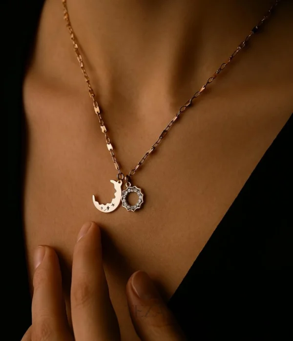 Crystal Circle Pendant Necklace for women Stainless Steel Crystal Circle Pendant Necklace – Elegant Chain Jewelry for Women