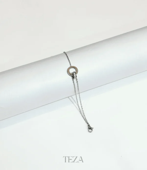 Minimalist Circle Pendant Bracelet