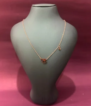 Minimalist Clover Pendant Necklace for women Minimalist Clover Pendant Necklace for women