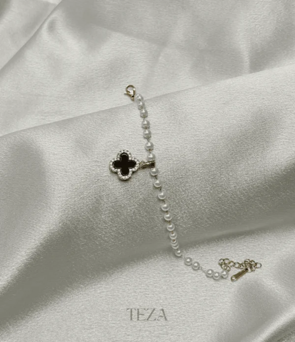 Pearl & Clover Charm Bracelet