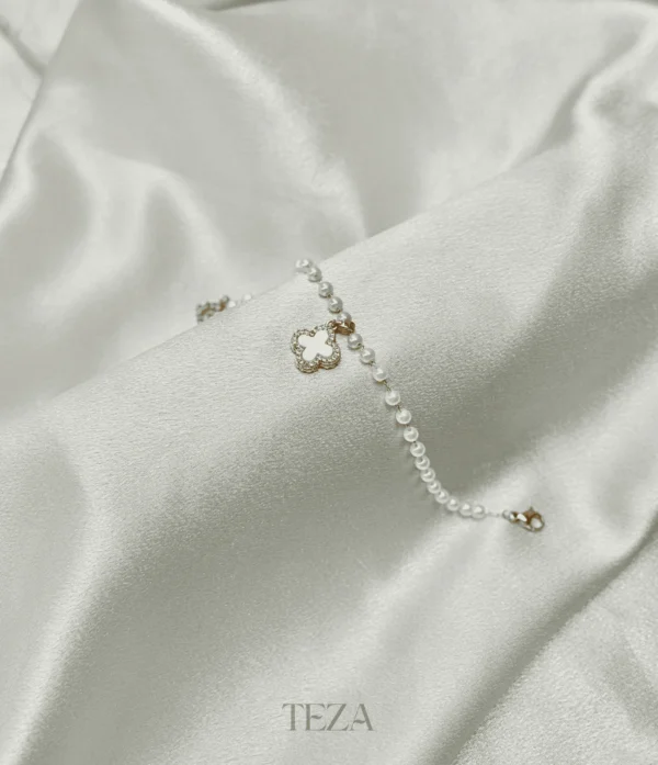 Pearl & Clover Charm Bracelet for womens