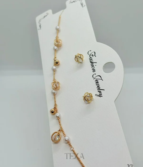 Round Pearl Hook Choker Necklace Round Pearl Hook Choker Necklace