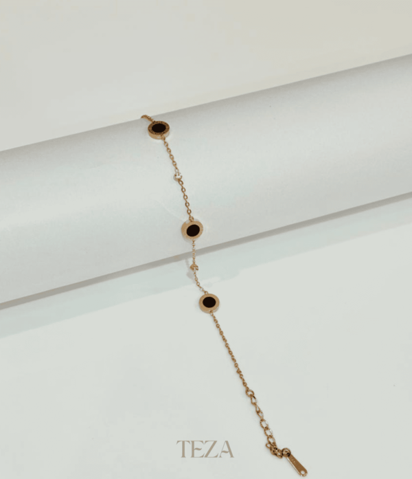 Stainless Steel Circle Charm Bracelet – Elegant Crystal Chain