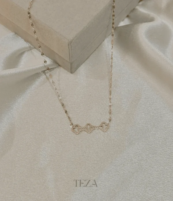 Stainless Steel Clover Pendant Necklace – Dainty Gold Chain Stainless Steel Clover Pendant Necklace – Dainty Gold Chain