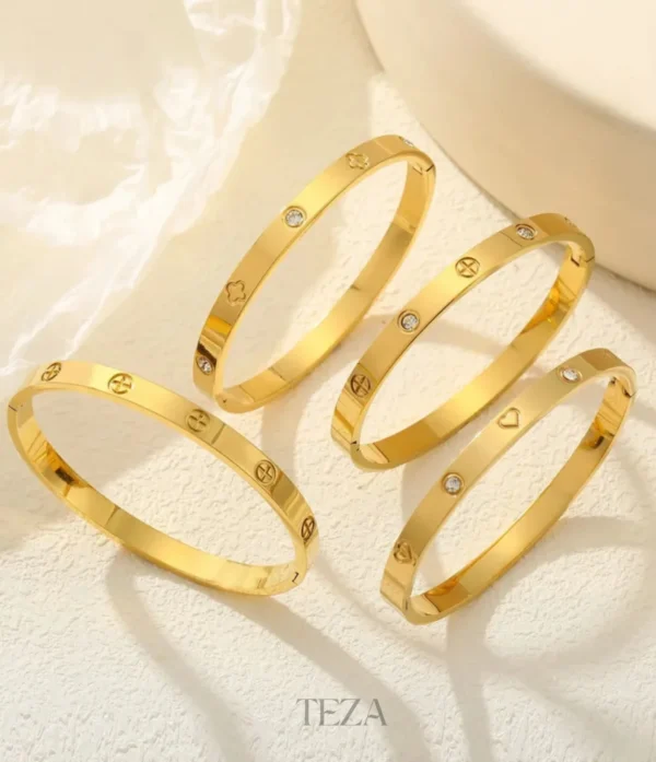 Real Gold Plated 18K Gold Cross Heart Shape Waterproof Non Tarnish Titanium Steel Bangle