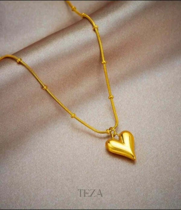 Bead Chain Necklace for Women With Heart Pendant Bead Chain Necklace for Women With Heart Pendant – Elegant Daily Wear Jewelry