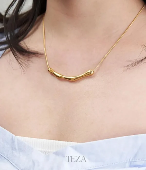 Minimalist Abstract Bar Pendant Necklace in Polished Gold Finish – Stainless Steel Jewelry for Women Minimalist Abstract Bar Pendant Necklace in Polished Gold Finish – Stainless Steel Jewelry for Women
