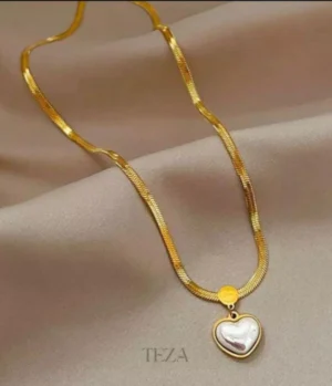 Necklace Flat Chain with Pearl Heart in Gold – Fashion Jewelry for Women Necklace Flat Chain with Pearl Heart in Gold – Fashion Jewelry for Women