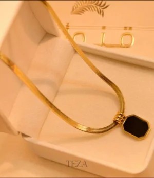 Stainless Steel Gold-Plated Geometric Pendant Necklace for Women Stainless Steel Gold-Plated Geometric Pendant Necklace for Women