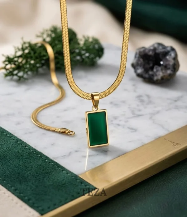 Elegant Green Stone Gold-Plated Pendant Necklace with Snake Chain for Women
